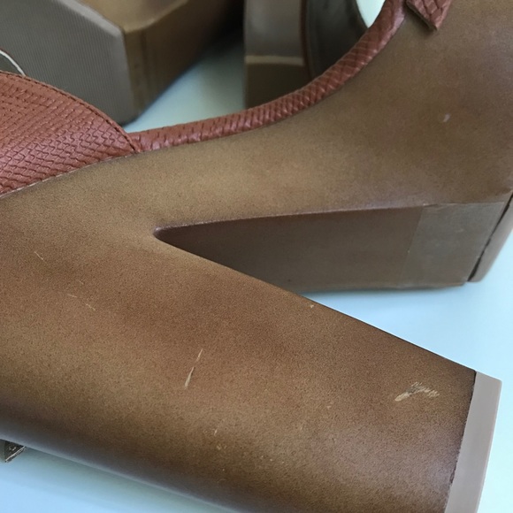 NWOT Charlotte Russe Platform Sandals Size 8 - Picture 4 of 6